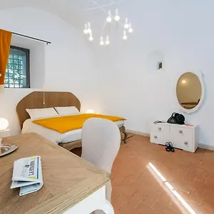 locanda-la-fortezza.hotelitalianriviera.com/