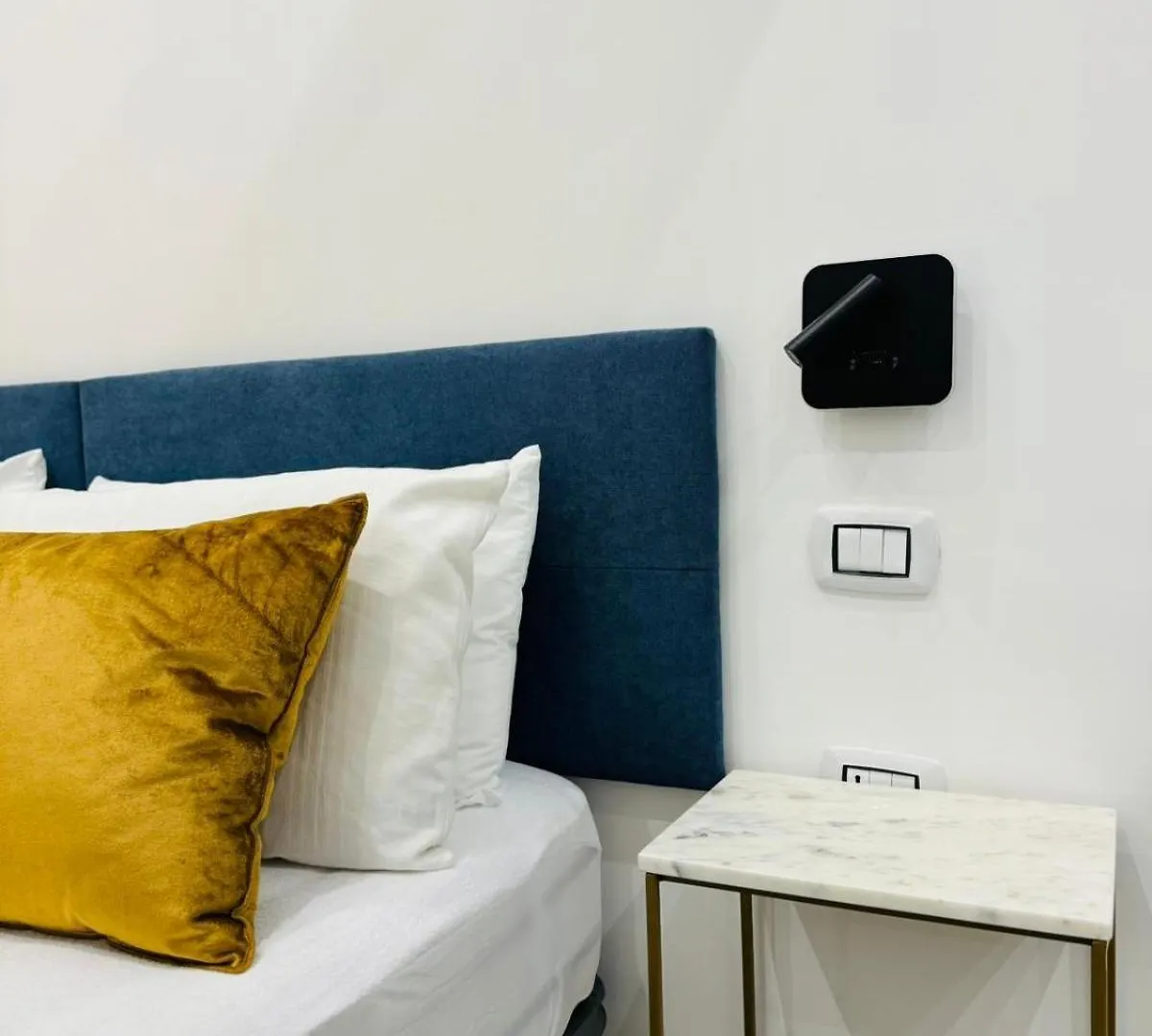 Guest house Art Suite San Liborio Naples Italy